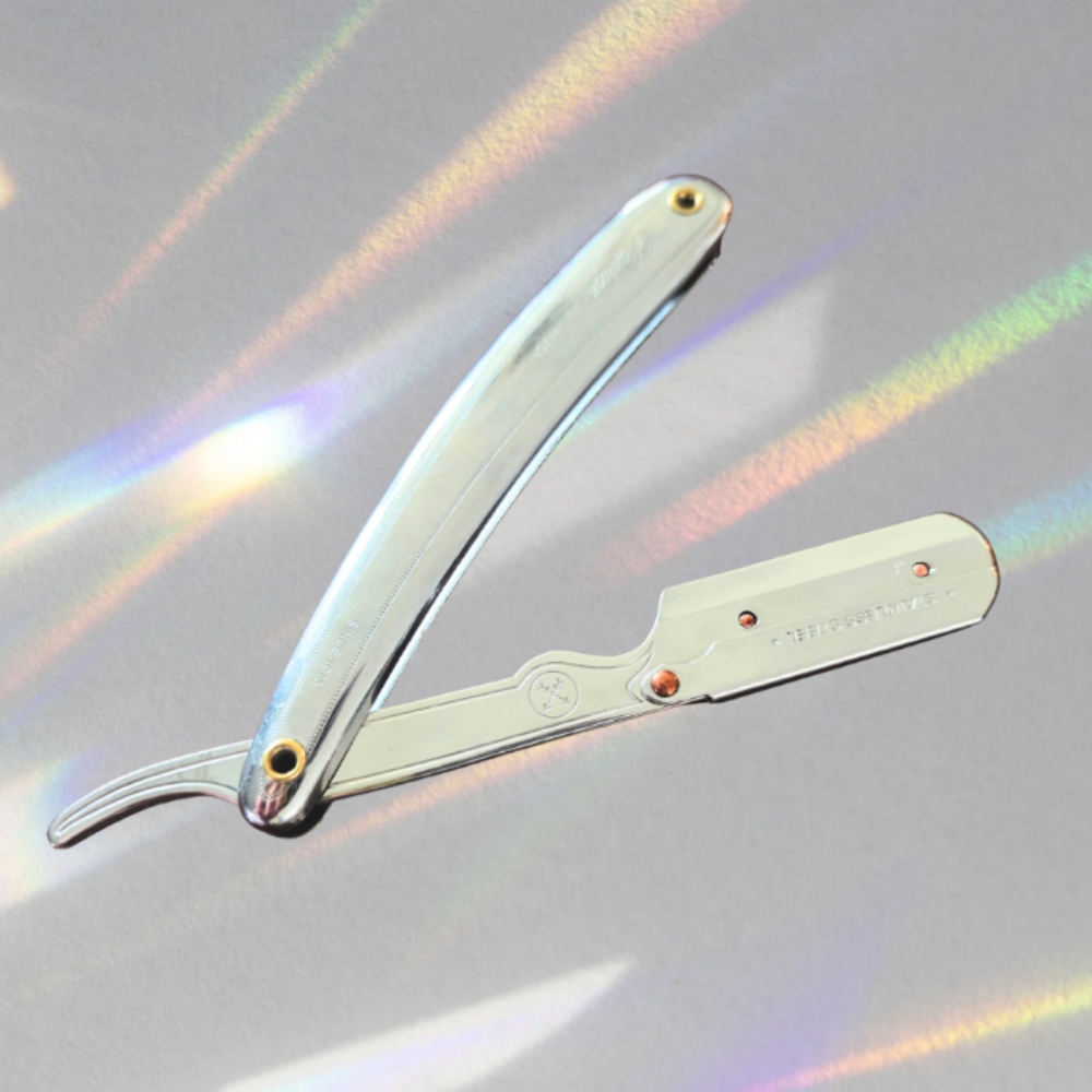 The Straight Razor Refinement at Courtney Cuts Colors & Creates in Fruitport, MI