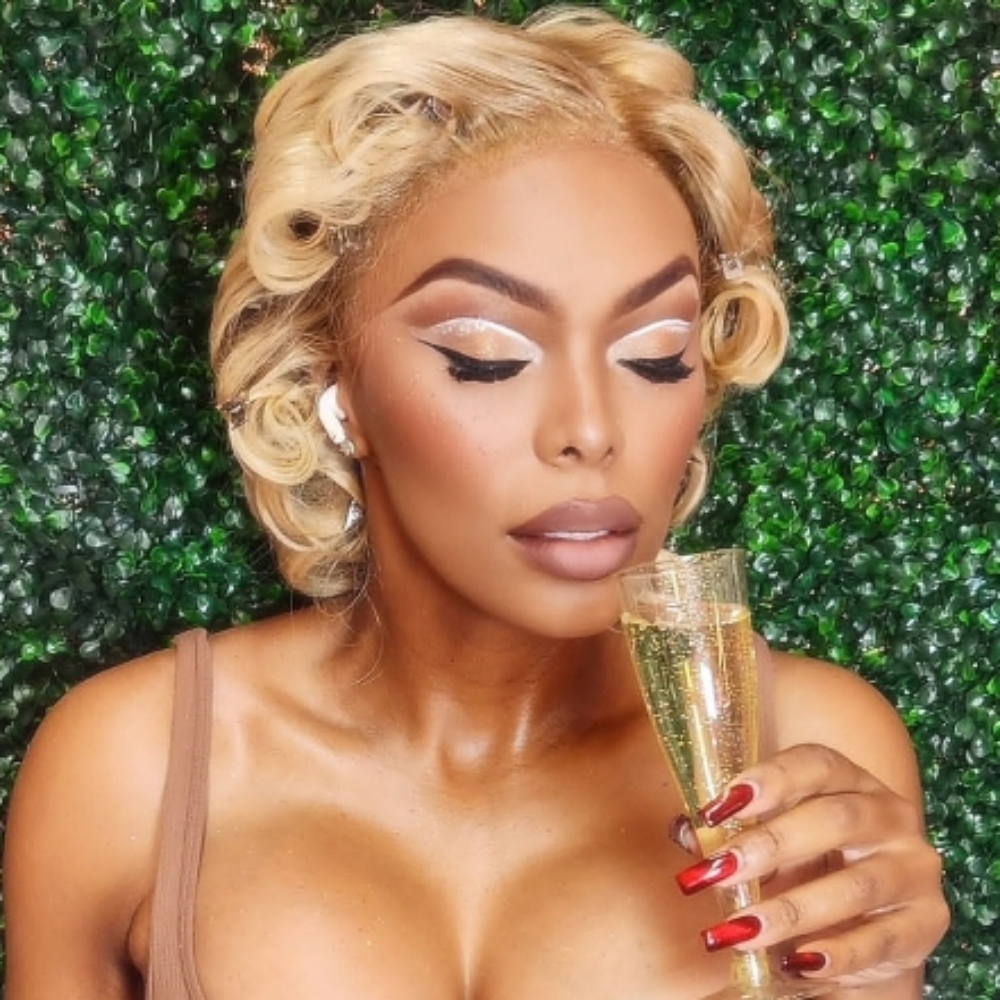 Photoshoot Glam at SHIMMER ME MAKEUP SHOP in Oakland, CA