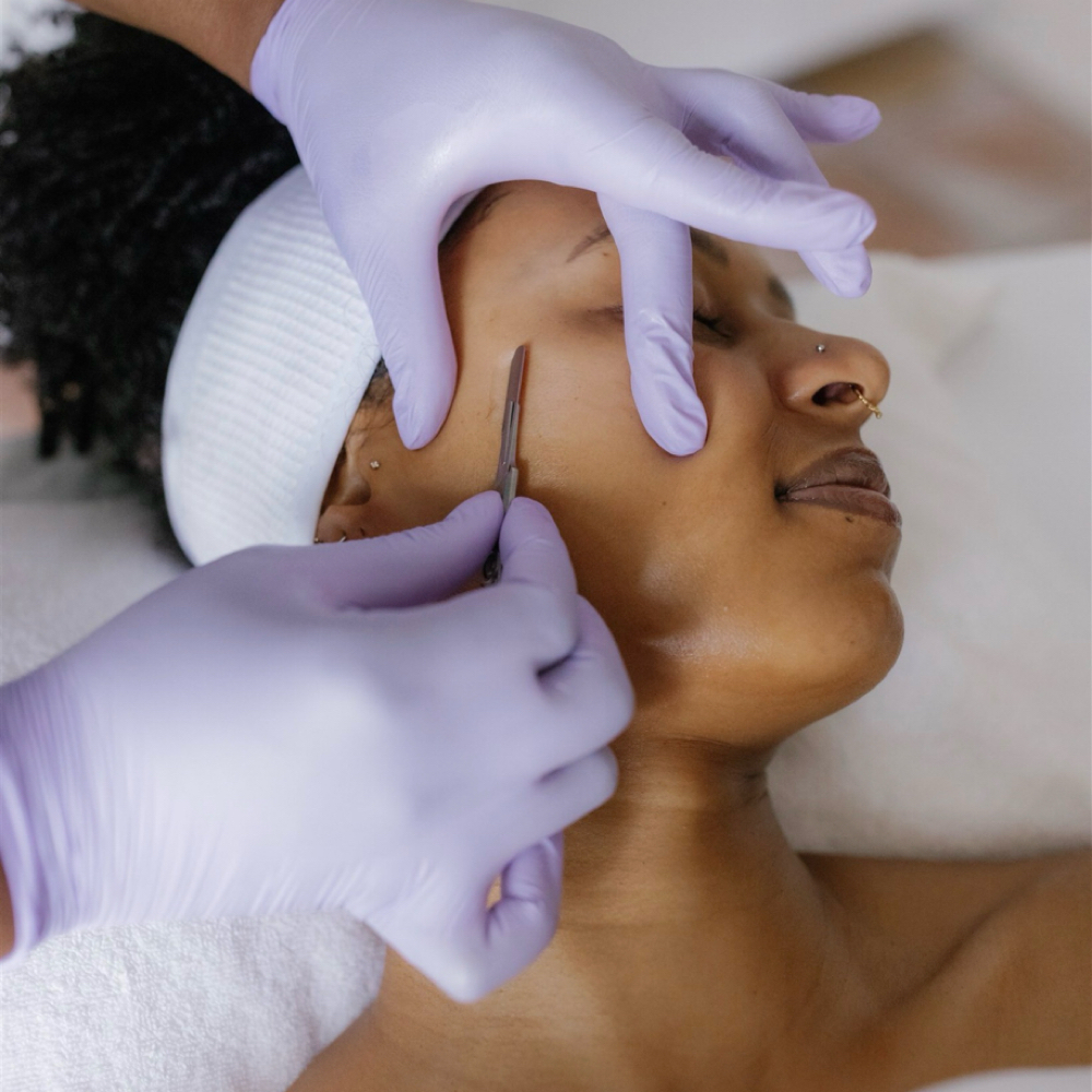 Radiant Reveal Dermaplane (Add-On) at Radiantskinbytj in San Antonio, TX