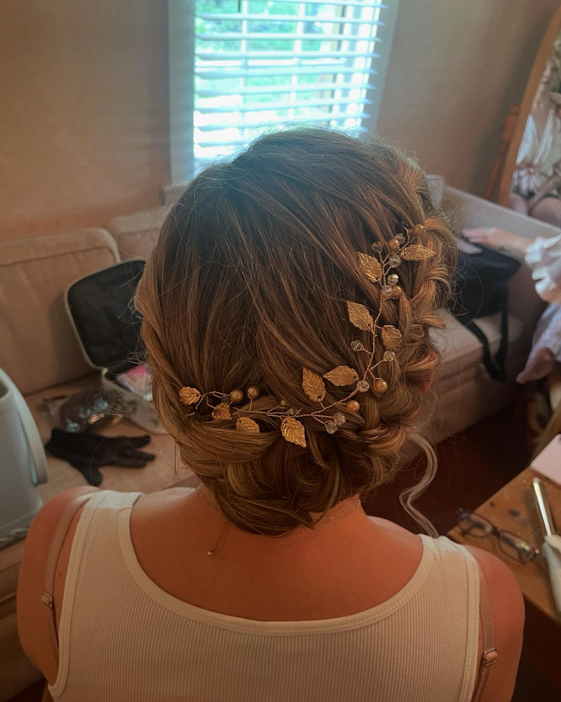 Specialty Styling By Holli