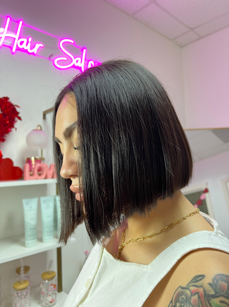 Womans Haircut- Bobs/Pixie
