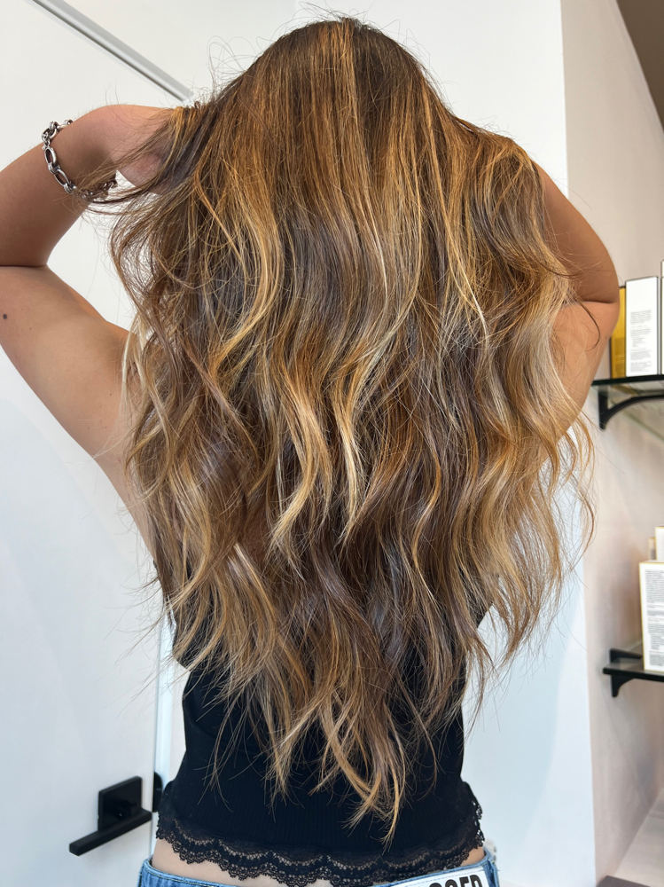 Partial Highlight at Yaelis Jaelyn Hair in Miami, FL