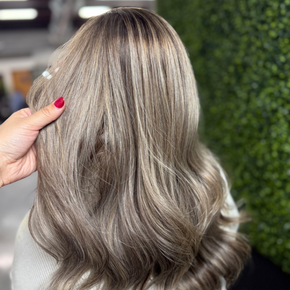 Highlights at Glamour Salon in Garden City, KS