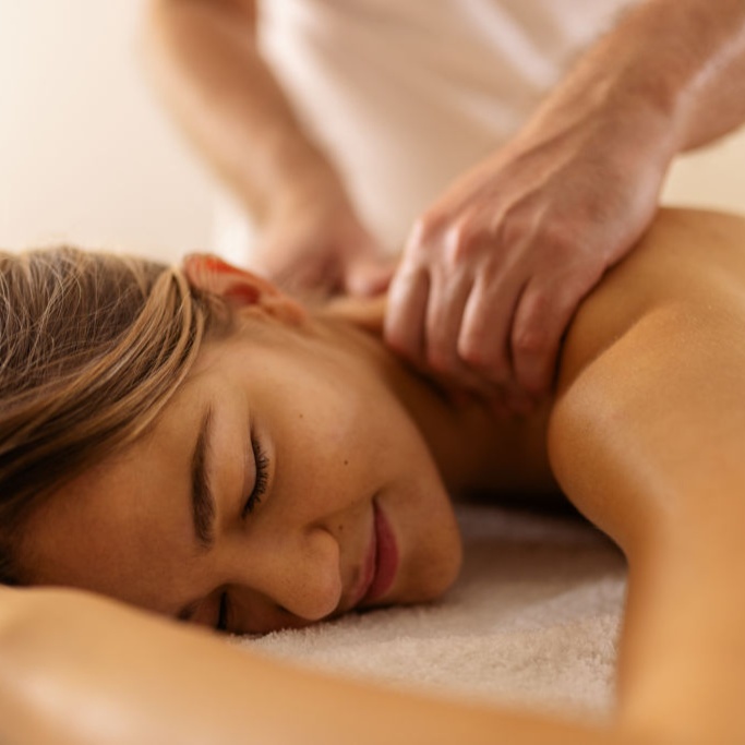 Relaxation Massage 30 Minutes at Tracy Brake Massage Therapist LLC in Champaign, IL