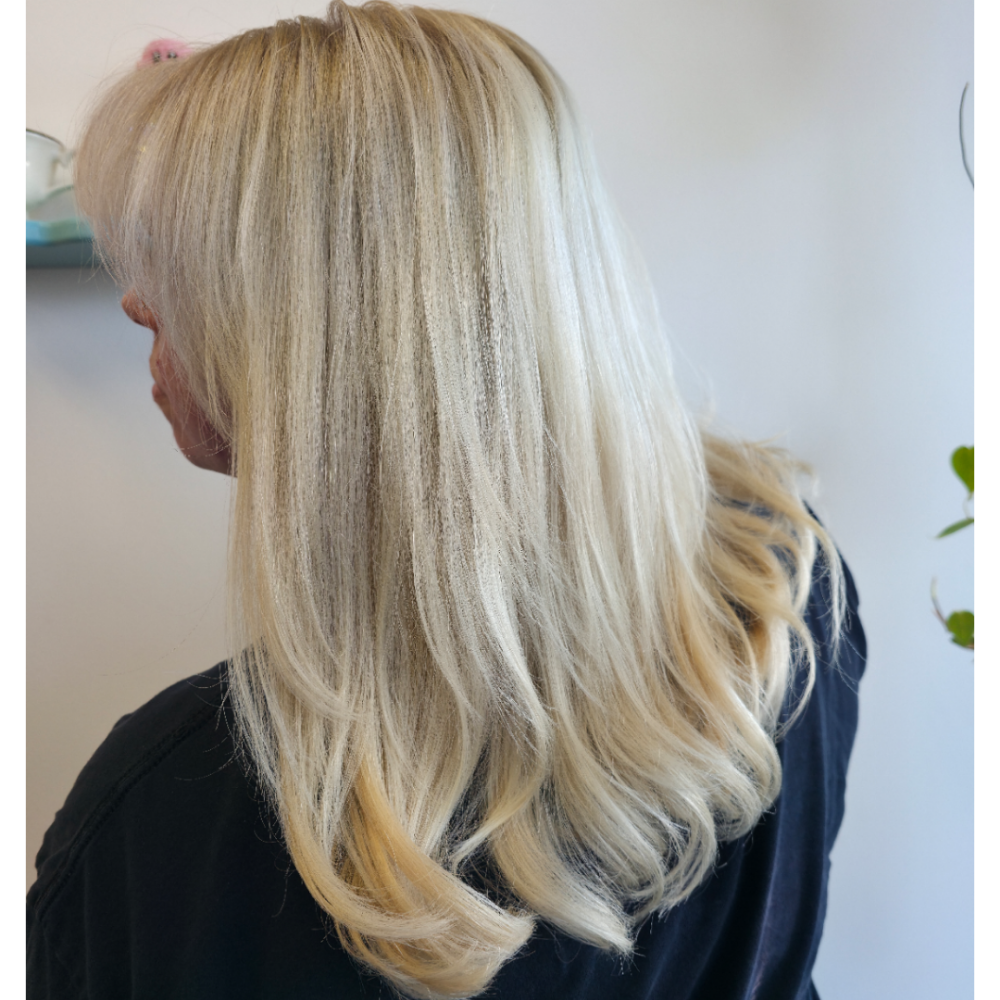 Lightener Root Retouch