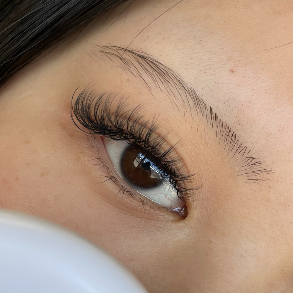 Lash Removal at Pretty in Minks in North Saint Paul, MN