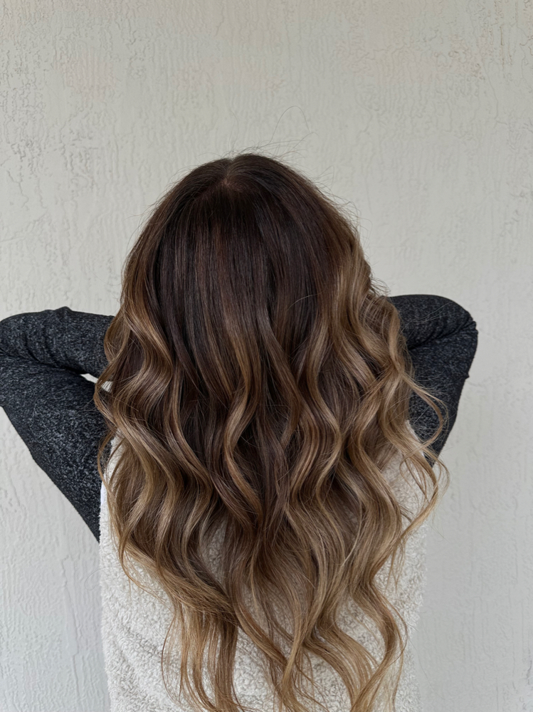 Root Retouch at ManesbyMariana in Miam, FL