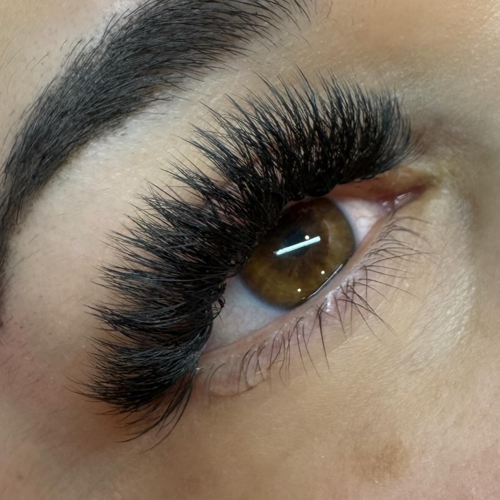Mega Volume Full Set at Lumi Beauty Lounge in Kennewick, WA