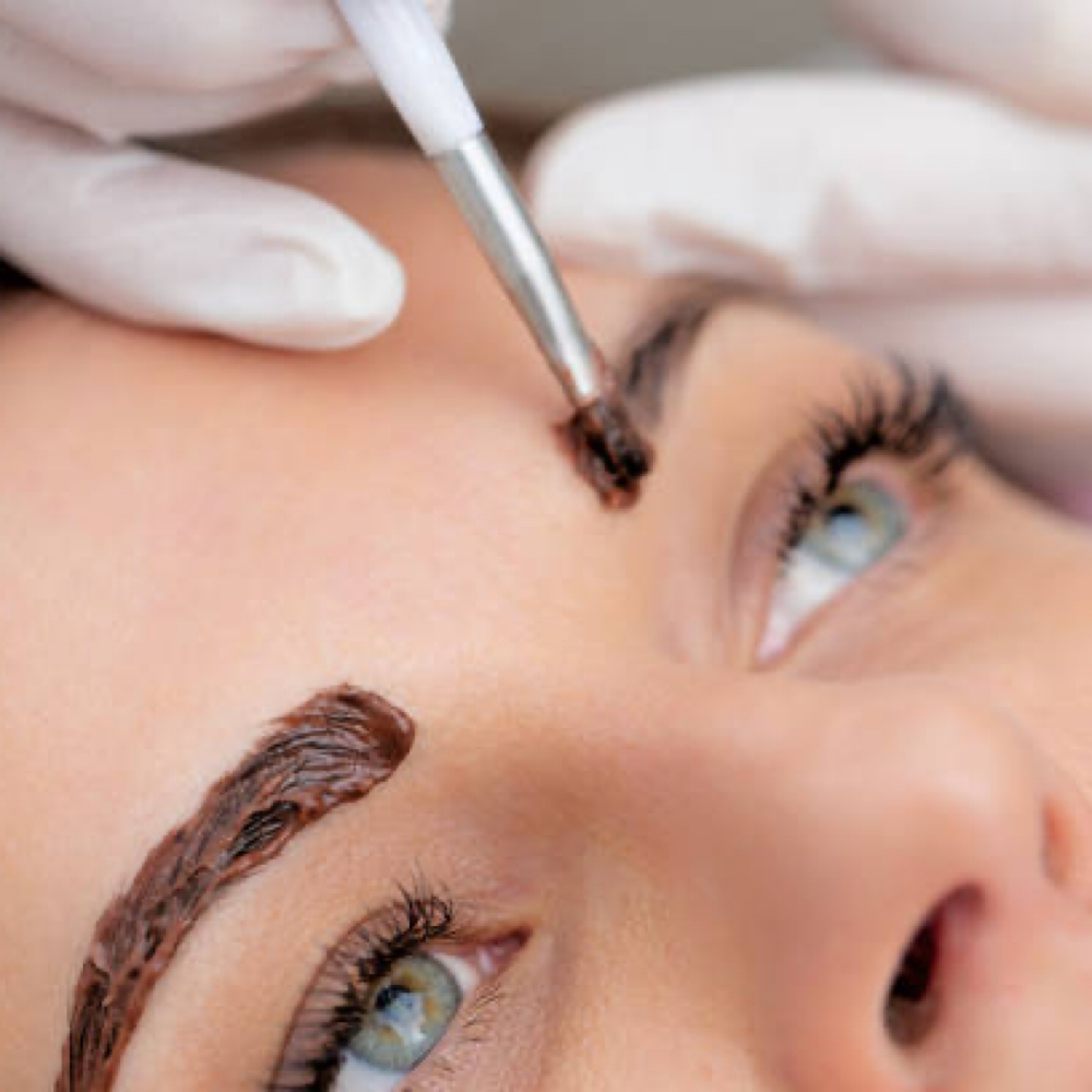 Eyebrow wax with color enhancement