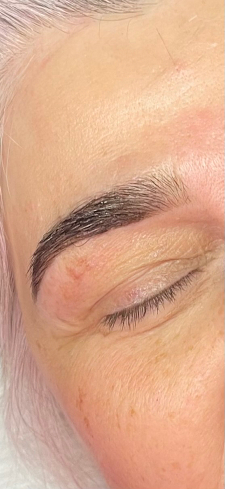 Brow Clean Up & Tint