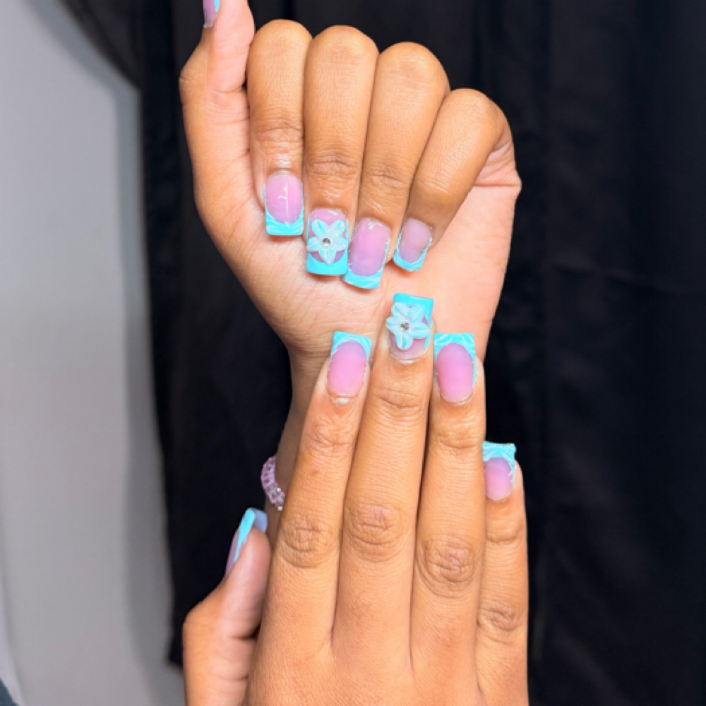 Basic French Tip Medium Set at Mane Hair in Peachtree City, GA