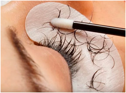 Remuval Lashes