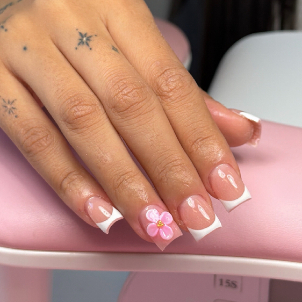 Short Polygel Set at Nailedbyjuliee in Palm Desert, CA