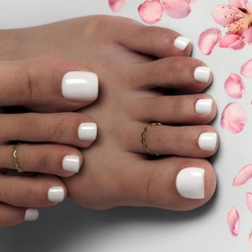 Pedicure at Taylor - Licensed Manicurist @ Lox Salon in Knoxville, TN