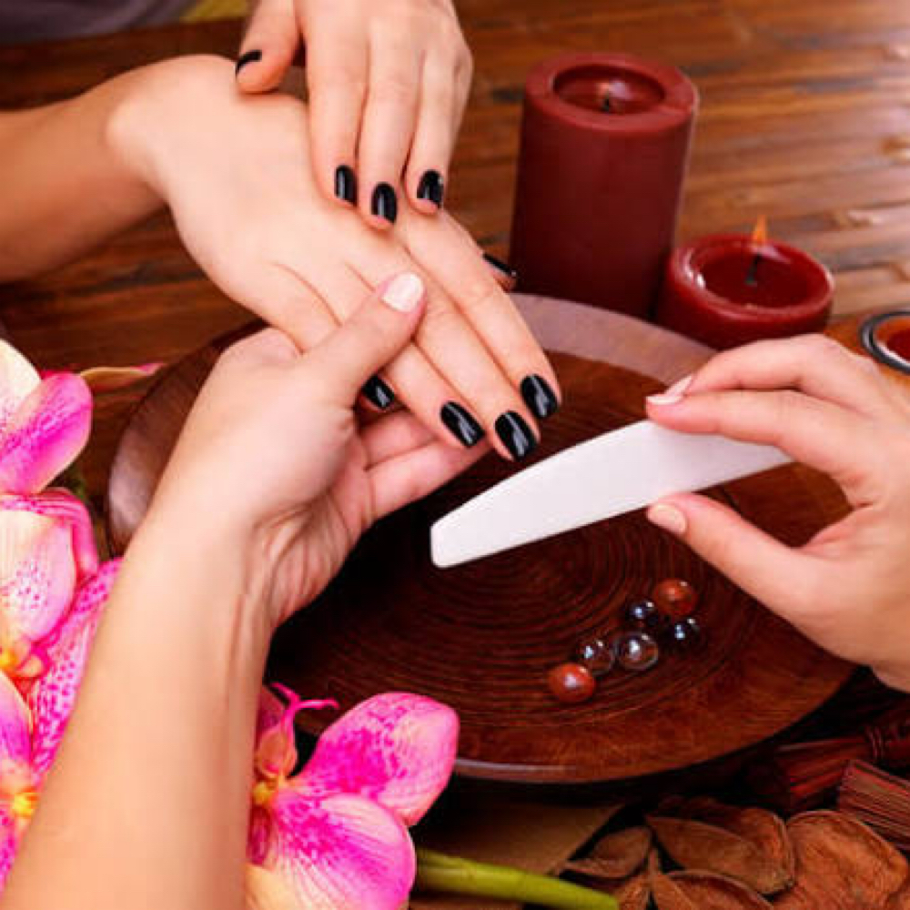 Manicure Con Gel at perlas beauty in el paso, TX