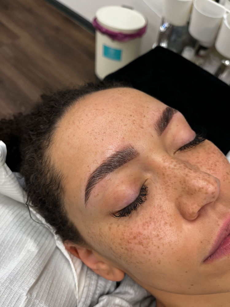 Hybrid Brow Tint