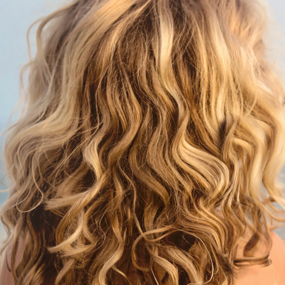 Natural Wavy, Curly Style at Evolutions Salon