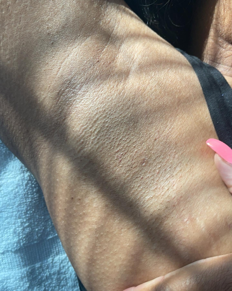 Under Arm Wax - Female