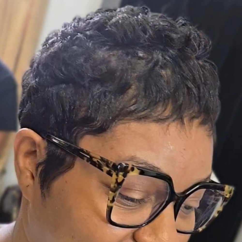 Short Hair Shampoo and Style at BeJazzed Hair in Baton Rouge, LA