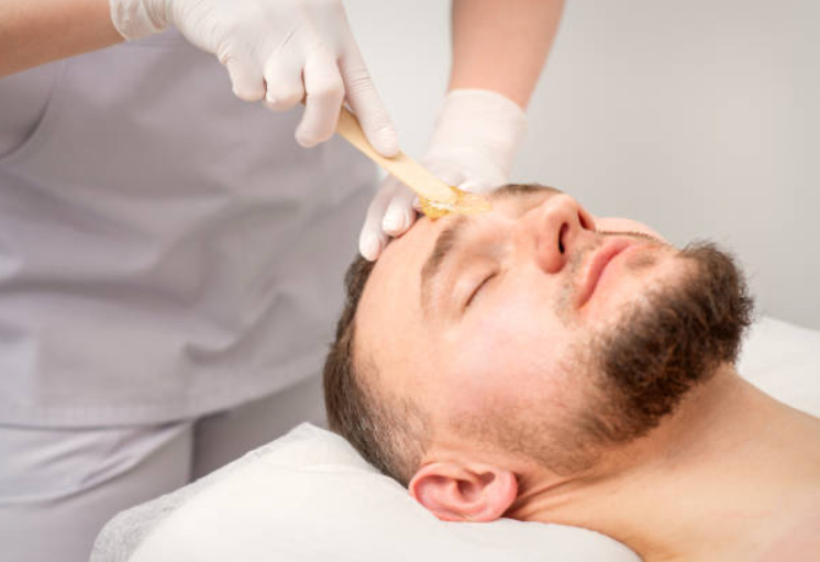 Men’s Center Of Brow Wax