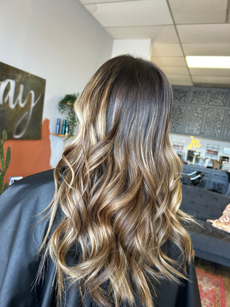 Shampoo & Style