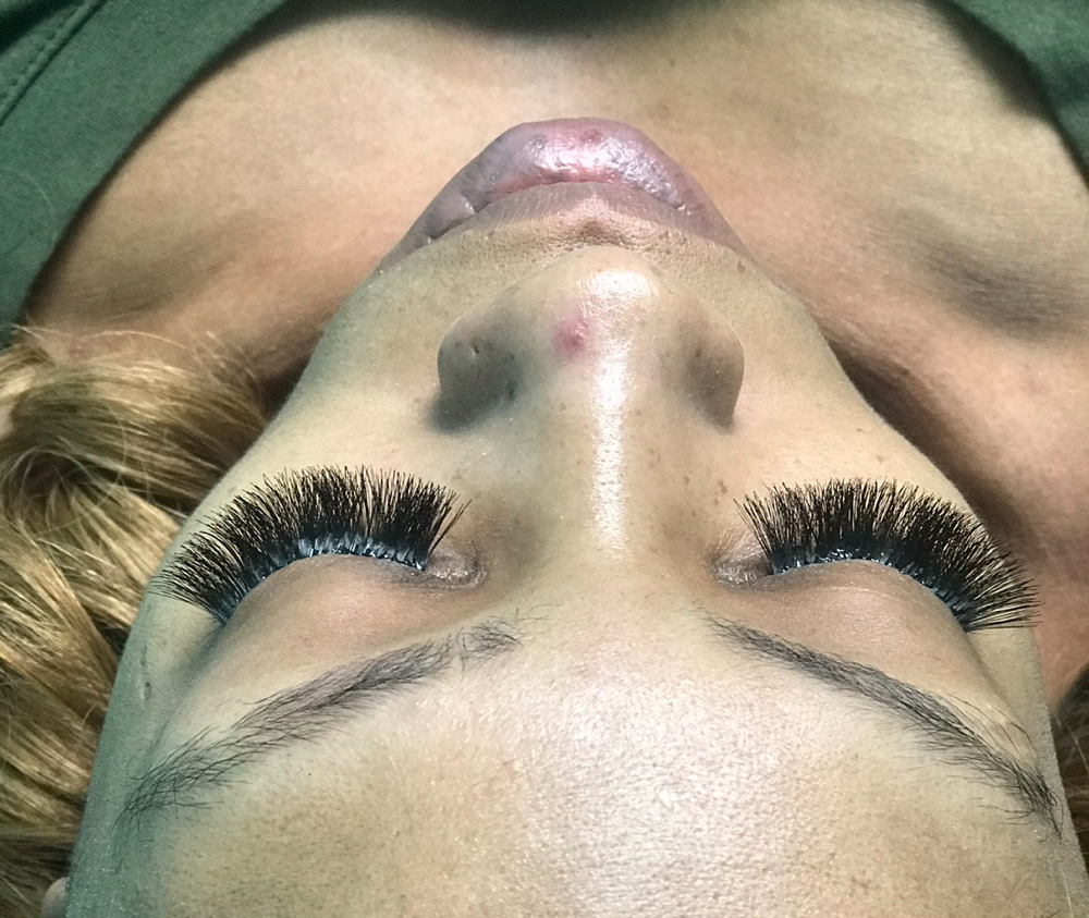 Cluster Lashes