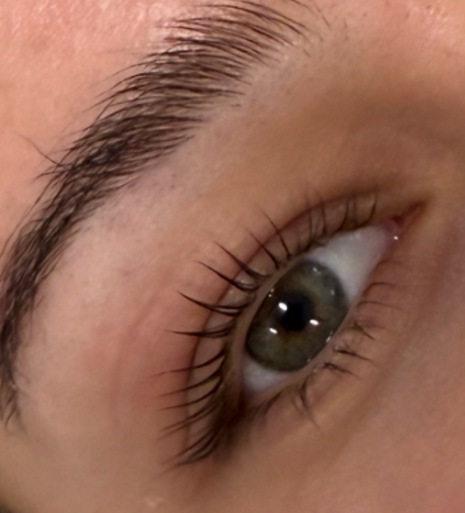 Eyelash Lift And Tint