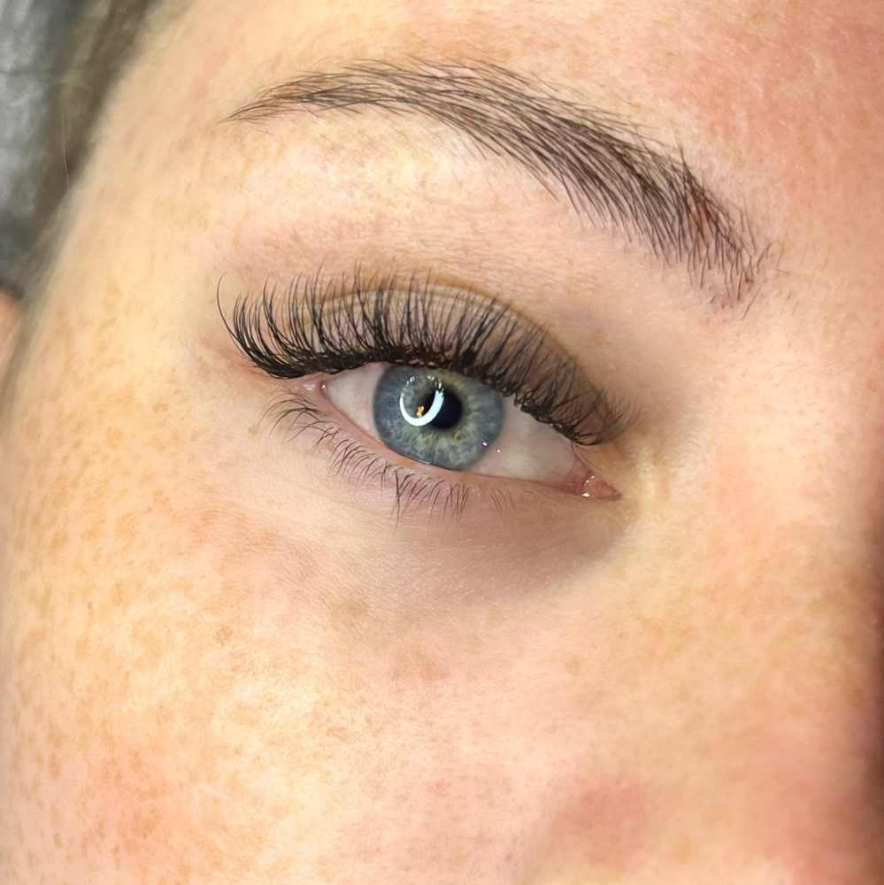 Hybrid Lashes