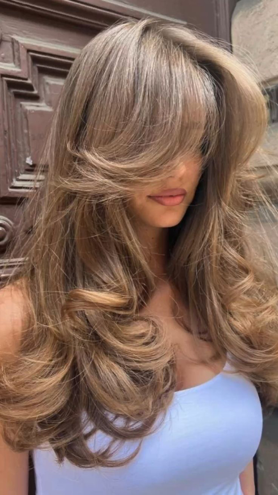 Volumizing Blowout at JV Hair Lounge in Castle Hills, TX