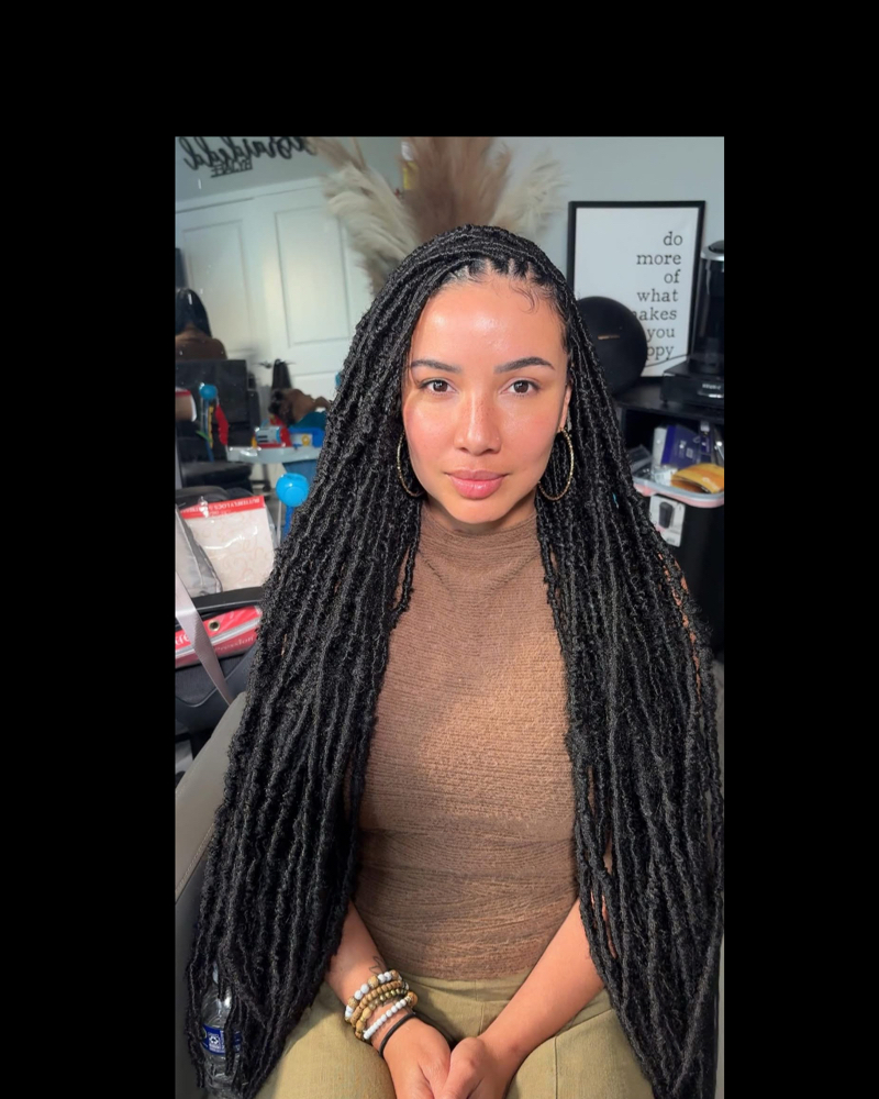 GORGEOUS LOCS 26” at Callidora Luxe Beauty LLC in Madison, AL