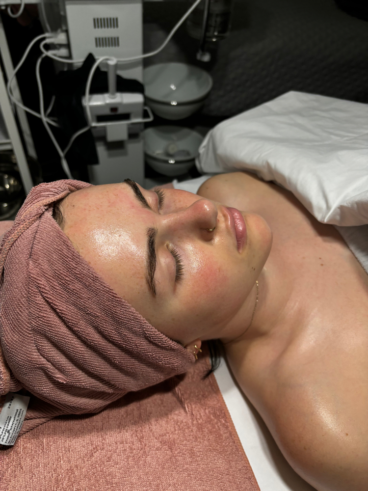 Custom Signature Facial