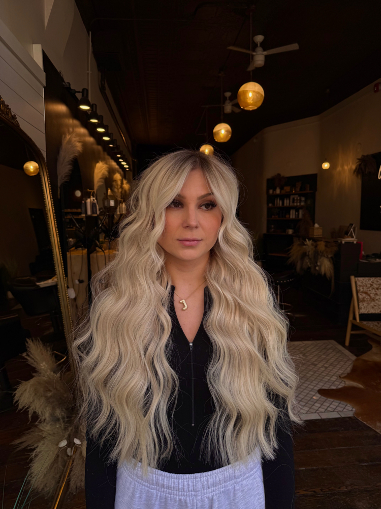 THE BLONDE BABE + CUT.