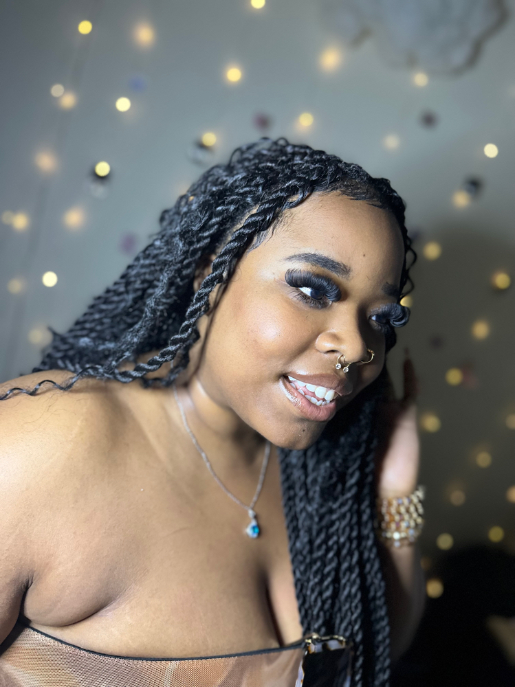 Mega Volume Lash extensions