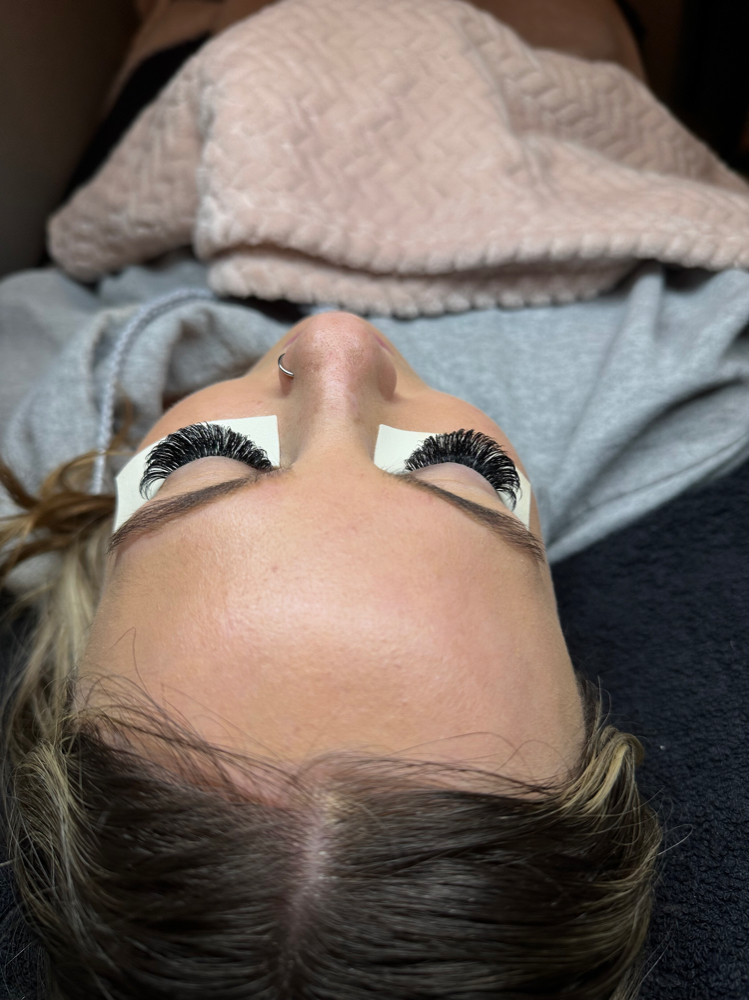 1 Hour 15 Min Lash Fill at Celestial Esthetics in Coeur D Alene, ID