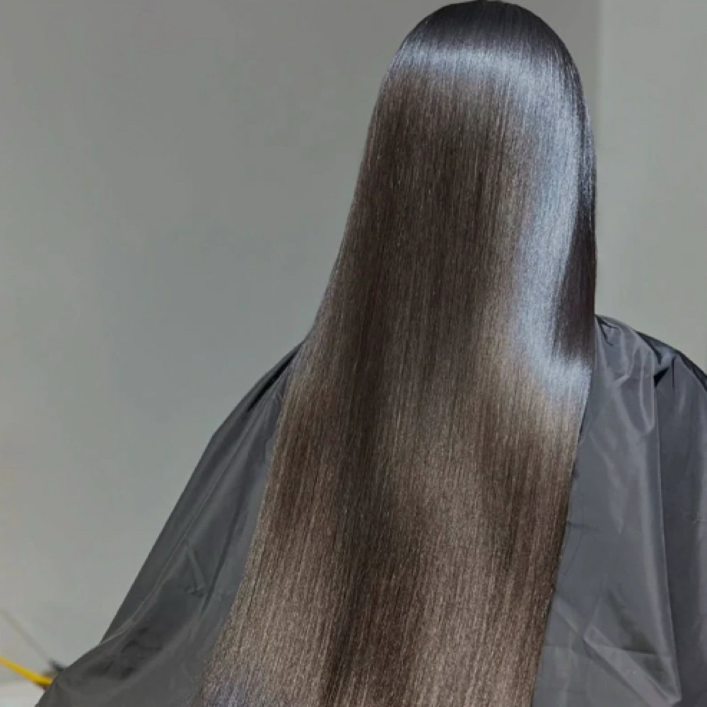 Shine + Gloss Treatment at Única in Houston, TX
