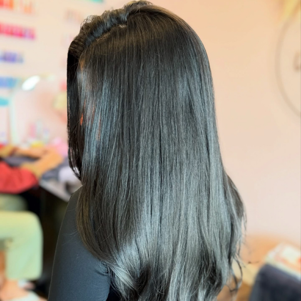 Express Color & Blowout at Mane Beauty Bar in Englewood, FL