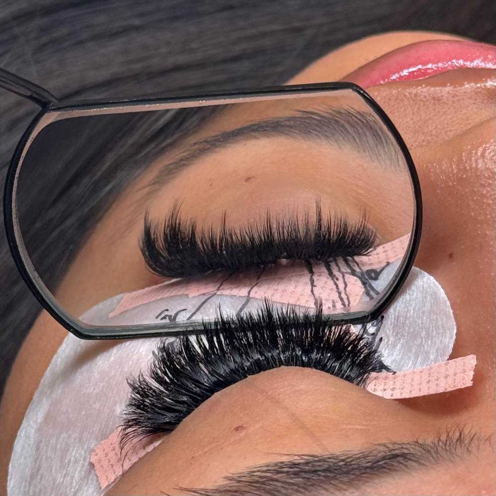 Full Set at Wispy Dreams in South Salt Lake, UT