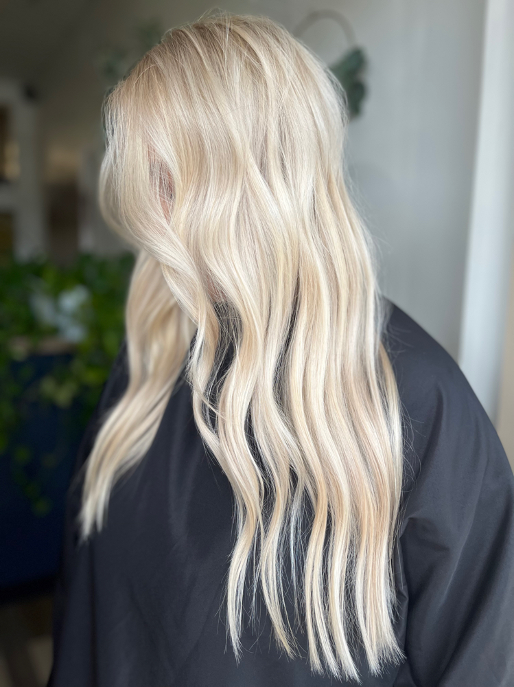 Full Blonding Service