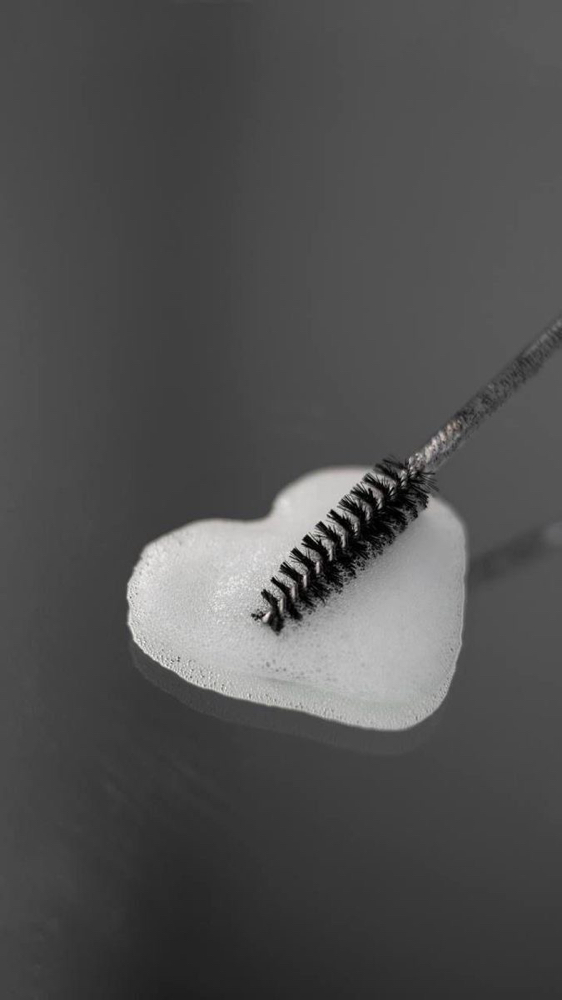 Lash Removal