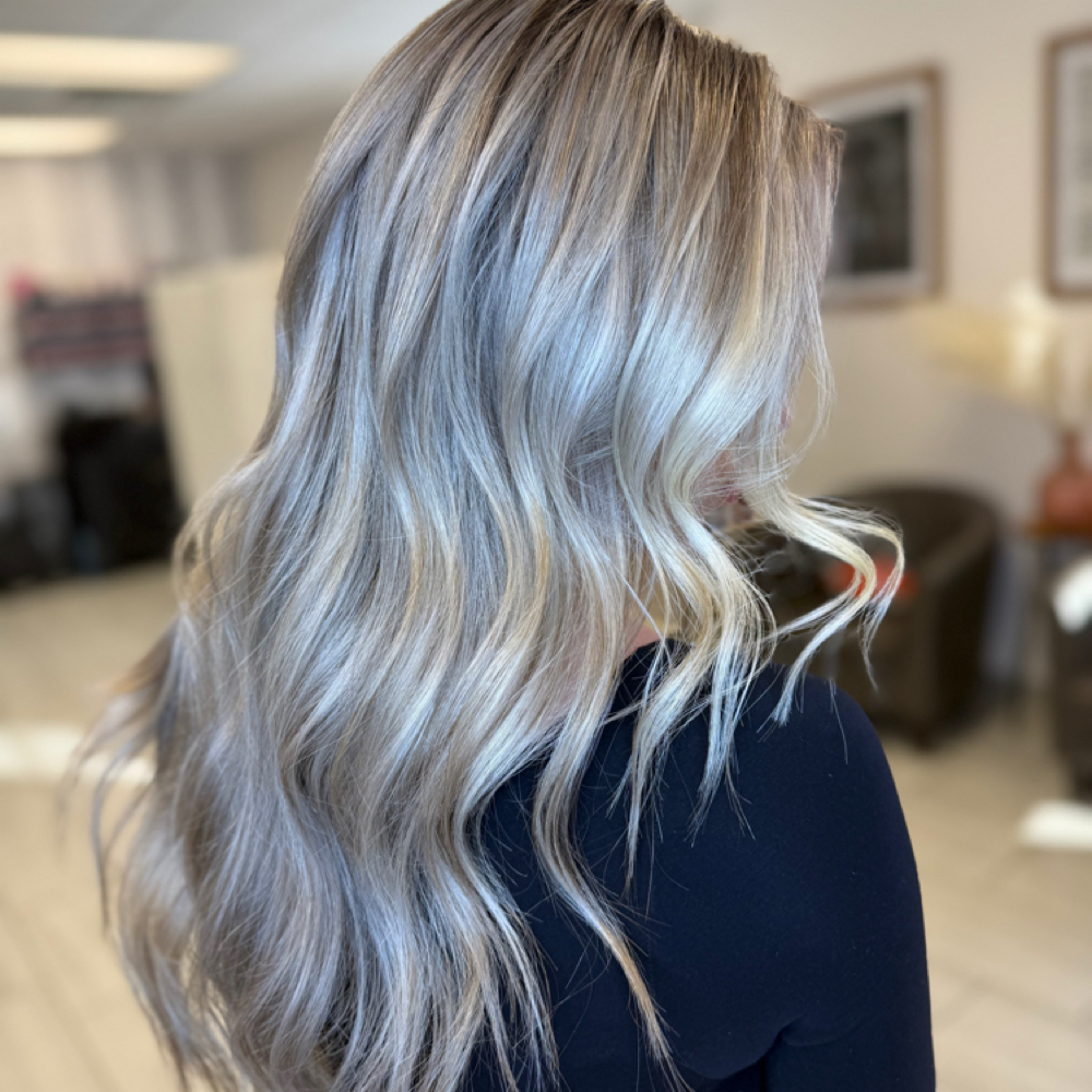 CUSTOM BLONDING ✨ at Nizhoni Hair Studio in Yuma, AZ