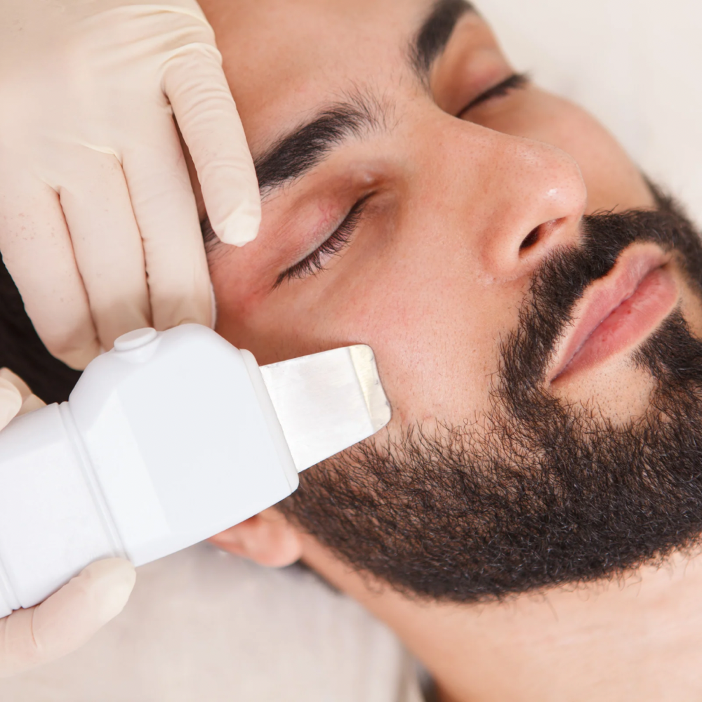 MEN’S FACIALS & BEARD CARE
