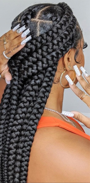 Jumbo Knotless Braids