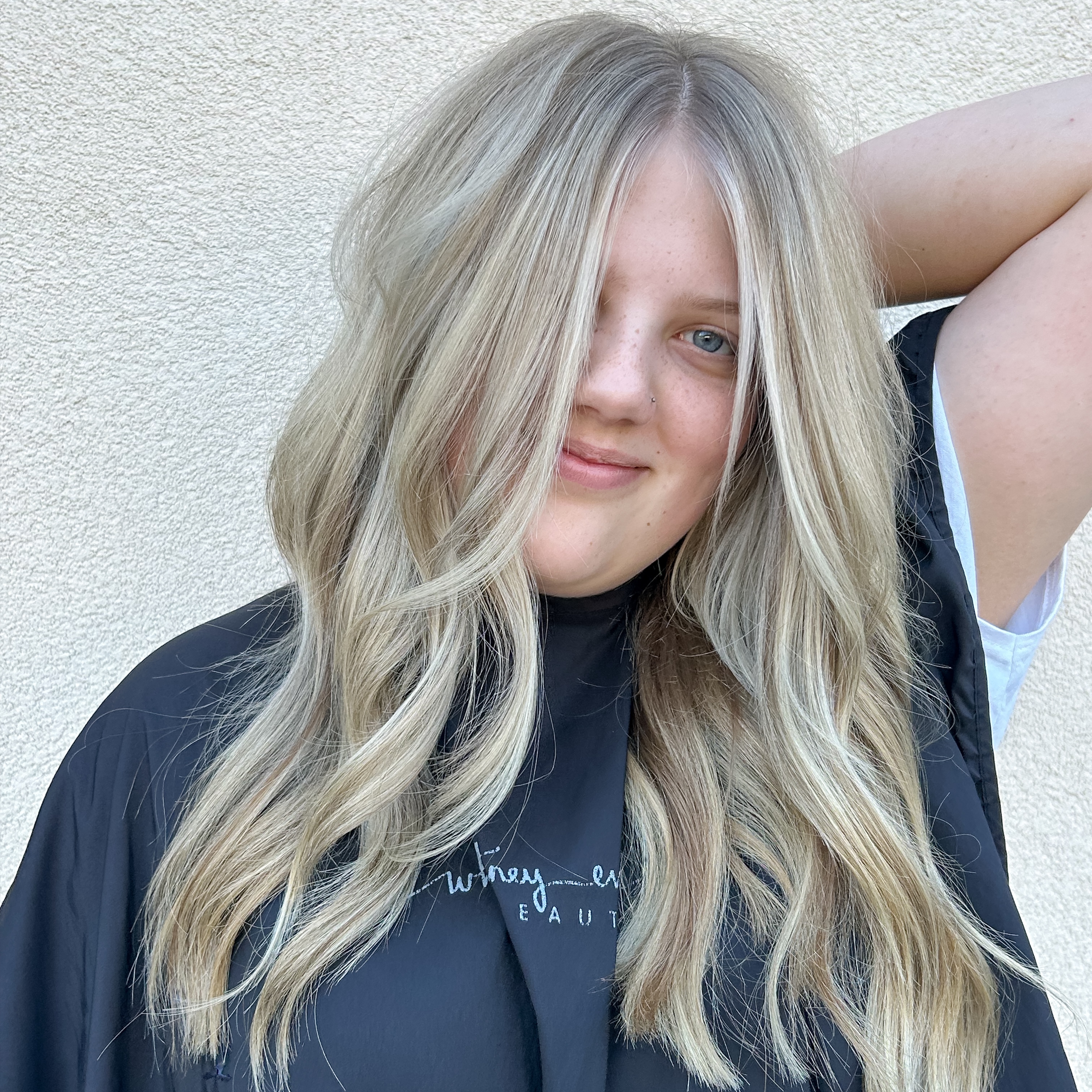Mini Blonding Service at The Color Room in Knoxvillle, TN