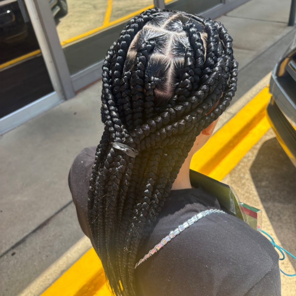 Large Knotless braids at Beauty4baeee in El Dorado, AR