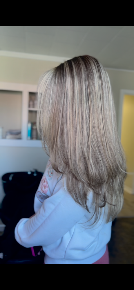 Shampoo, Style & Cut