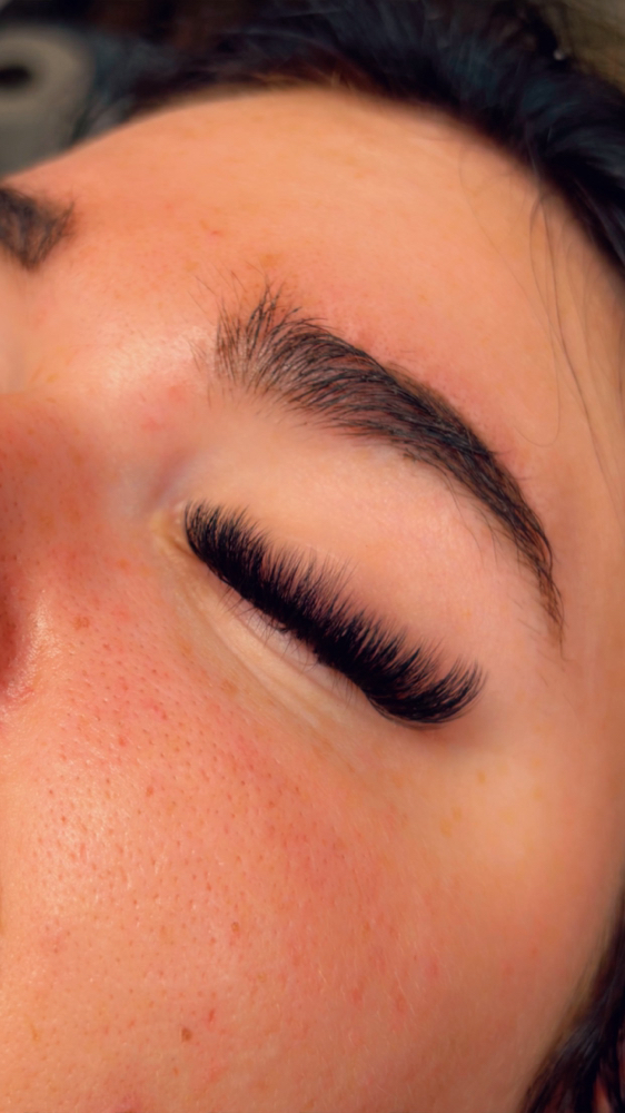 UV Lash Extensions