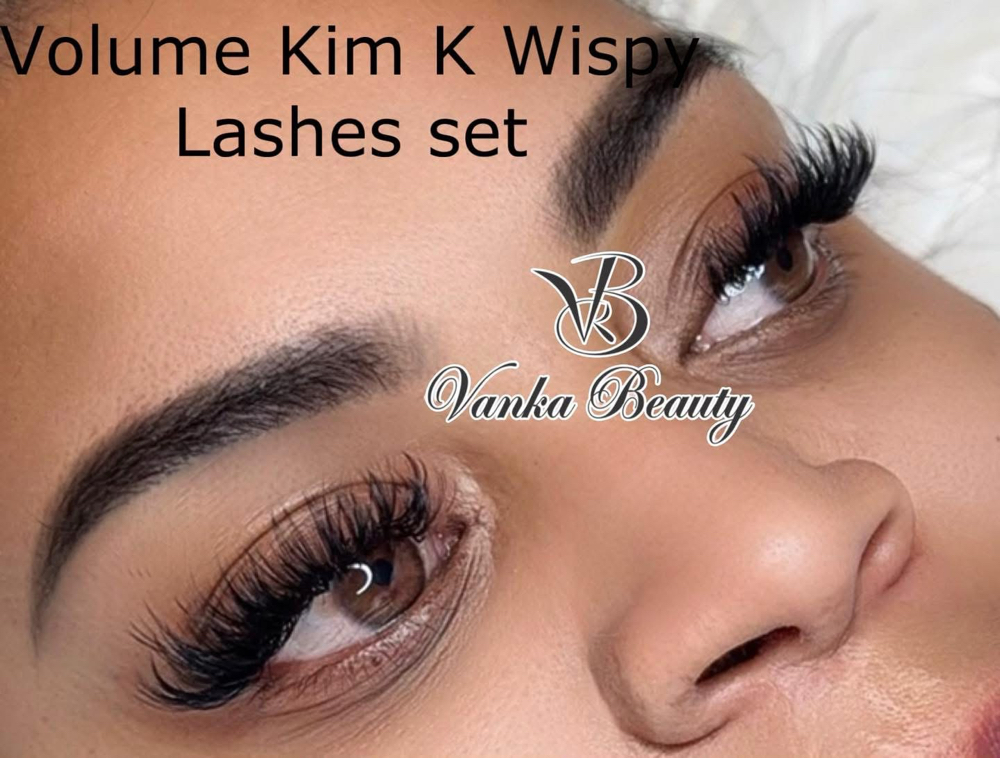 Volume Kim K Wispy Lash Set