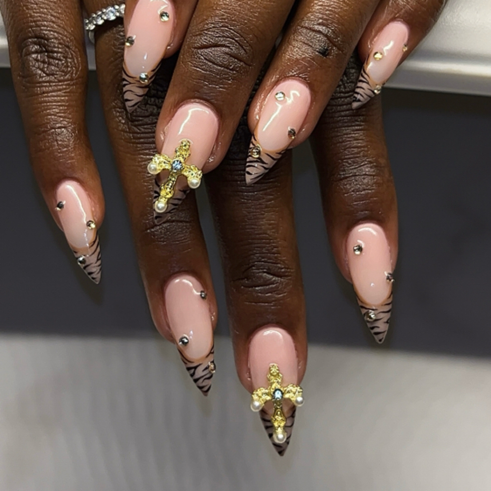 Gelx full set at The Beauty Bar in Waynesboro, MS