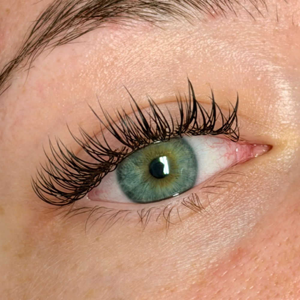 Classic lash - 3 Week Fill at Altar Aesthetics in Butte, MT