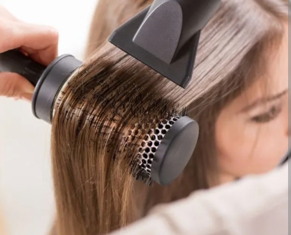 Shampoo & Blowout at HAIR BY SARA in Eldorado, AR